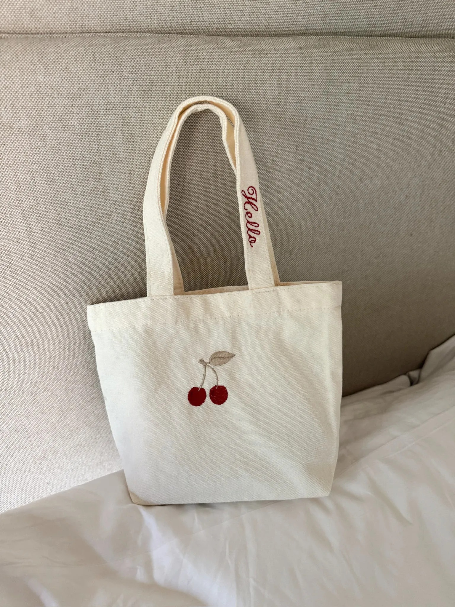 EMBROIDERED TOTE BAG